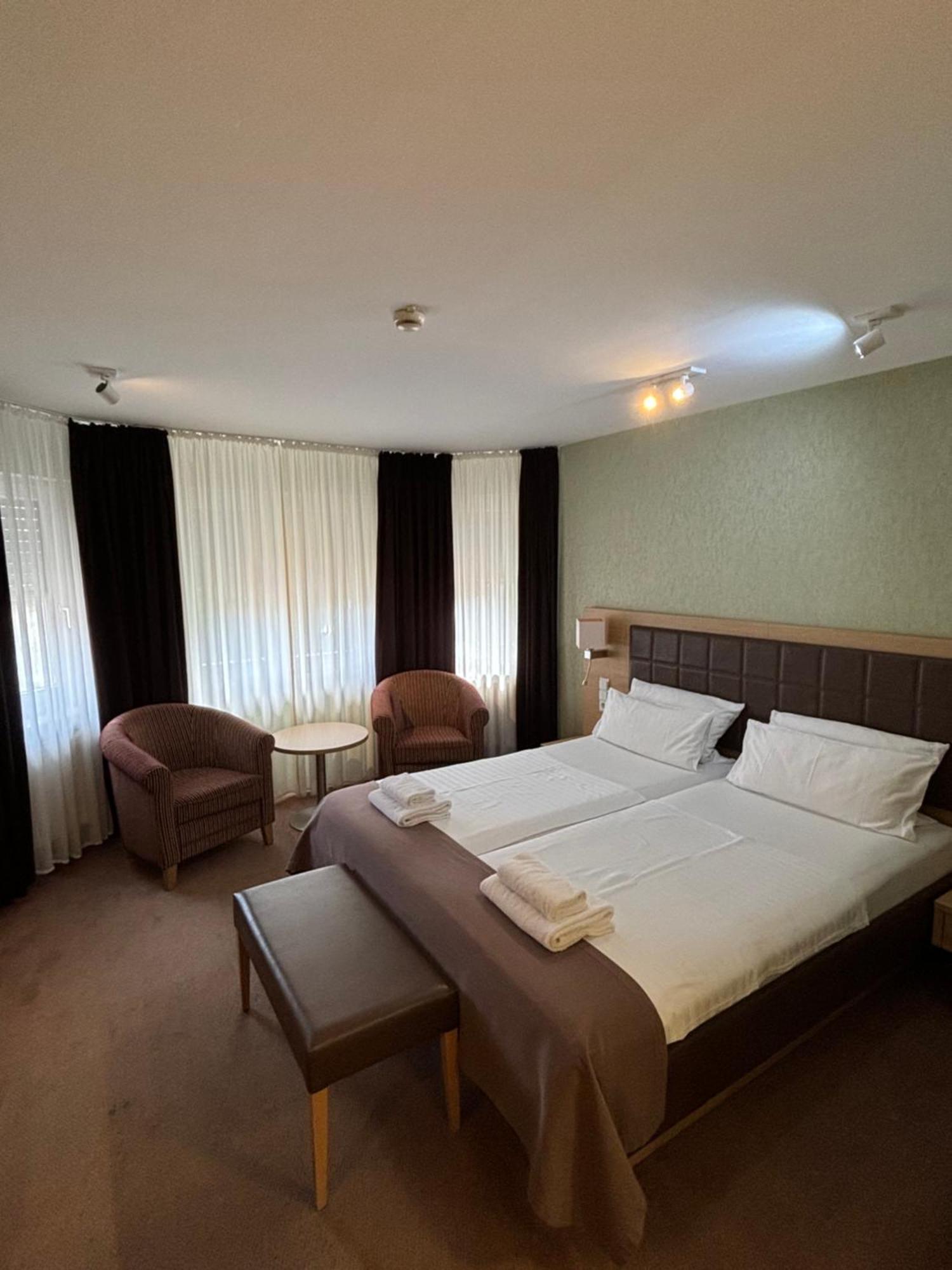 Hotel Ortel Gmbh Besigheim Dış mekan fotoğraf