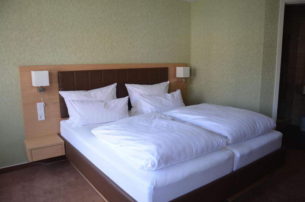 Hotel Ortel Gmbh Besigheim Oda fotoğraf