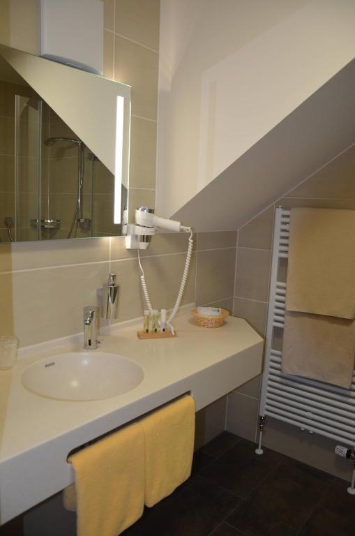 Hotel Ortel Gmbh Besigheim Oda fotoğraf